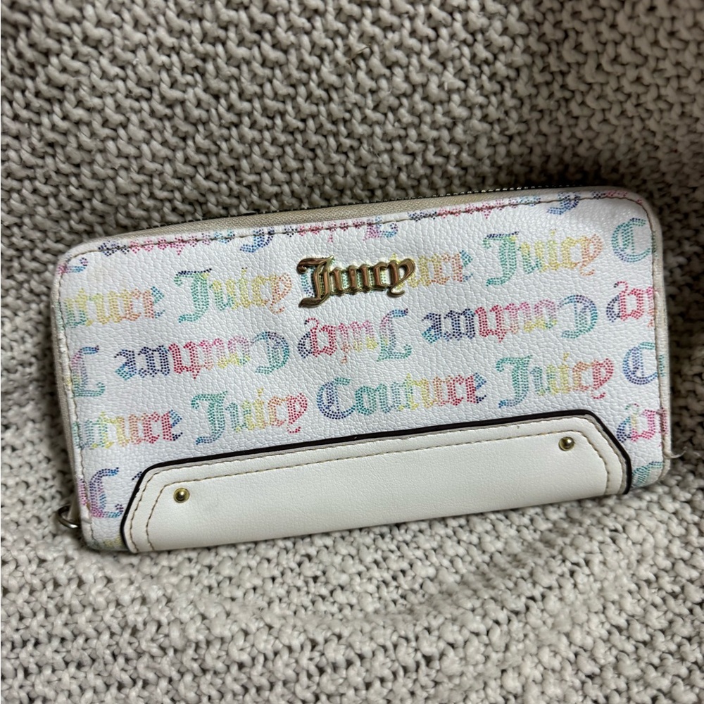 Juicy Couture Off The Chain Large Zip Around Rainbow Dots Logo‎ White